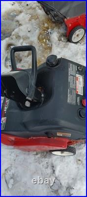 21 2 Cycle Yard Machines MTD Snow Blower 5.5 Hp Electric Start