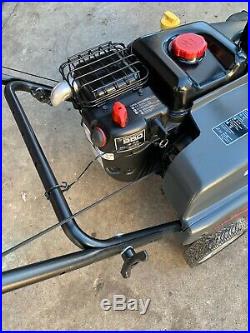 Briggs & Stratton 1022 Model 22 Inch 208cc Single Stage Thrower Gas Snow Blower