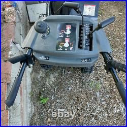 Briggs & Stratton S1224 MD 24 Two Stage Snow Blower / 11.5 TP 250cc / 1697355