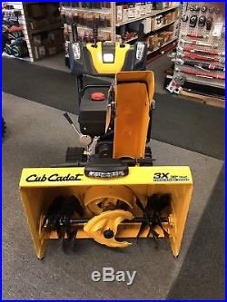 Cub Cadet 3x 30 Trac 3 Stage Track Snow Blower