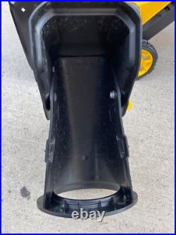DEWALT 31pm2v6ha38 21 in. 208 cc Electric Start Gas Single-Stage Snow Blower