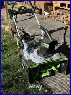 Ego POWER+ 21 Cordless Snow Blower with Steel Auger (SNT2110) Ego POWER+ 21 Cordless Snow Blower with Steel Auger (SNT2110)