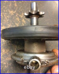 Genuine John Deere TRS26 Snowblower 8t Sprocket Hex Shaft & Friction Wheel Asm