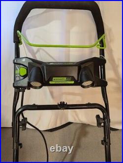 GreenWorks SNB401 Cordless SnowThrower 20'', BATTERY AND CHARGER NOT INCLUDED