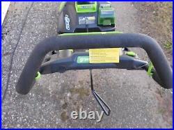 Greenworks 20 Snow Blower With 40v Battery And Charger Excellent Condition