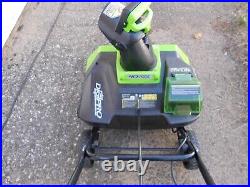 Greenworks 20 Snow Blower With 40v Battery And Charger Excellent Condition