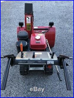 HONDA HS-1132 32 Snowblower with Tracks and LED Lights