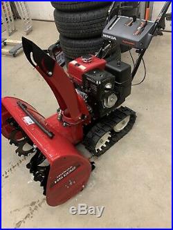 Honda HS1332 Two-Stage Gas 32 in. Snow Blower Snowblower