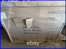 Honda Hss928aatd Snowblower 28 Track Drive Two Stage Electric Start Brand New