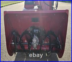 Honda snowblower HSS724A Excellent Condition Just Needs Tune Up