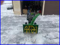 John Deere 828D 2-Stage Gas Snow Blower, 28 in