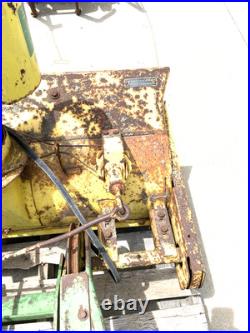 John Deere E0680 Model 37 Snow Thrower