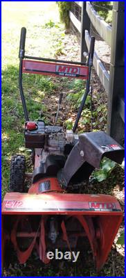 MTD Yard Machines 5/22 Two-Stage Gas Snow Blower, 22in Clearing Width, Red/Black