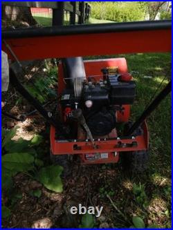 MTD Yard Machines 5/22 Two-Stage Gas Snow Blower, 22in Clearing Width, Red/Black