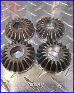 NLA Bolens Walk Behind Snowblower Set of 4 DD & Splined Differential Gears NICE