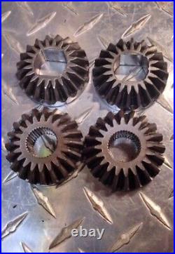 NLA Bolens Walk Behind Snowblower Set of 4 DD & Splined Differential Gears NICE