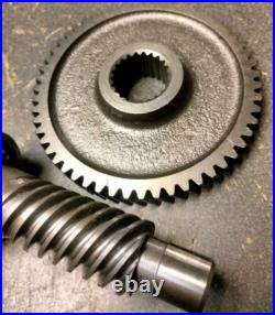 OEM Honda HS80 Snowblower Auger Worm Gear Set 73251-732-000 73551-732-020 NLA OEM Honda HS80 Snowblower Auger Worm Gear Set 73251-732-000 73551-732-020 NLA