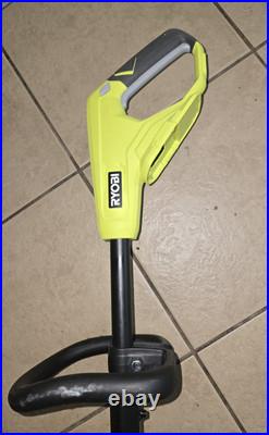 RYOBI P2706 CORDLESS SNOW SHOVEL 10 INCH With Battery And Charger