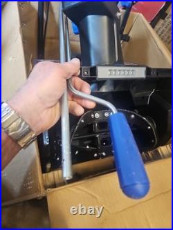 Snow Joe? 24V-X2-SB18 XR18-Inch 48-Volt 5-Ah Cordless Snow Blower? (2x5.0AH)+