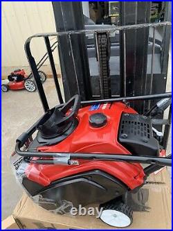 Toro Power clear 518E Gas Snow Blower 18-Inch Single-Stage / electric start