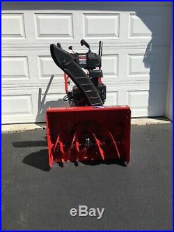 Troy-Bilt 26in. Storm Tracker 2690 XP 2-Stage Snow Blower Gas withelectric start