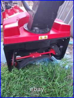 Troy-Bilt Squall 123R 123cc 21 Single-Stage Gas Snow Blower NEW- Open Box Troy-Bilt Squall 123R 123cc 21 Single-Stage Gas Snow Blower NEW- Open Box
