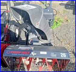 Troy-Bilt storm tracker 2690 Snow Blower 26 in Clearing Width Black