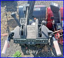 Troy-Bilt storm tracker 2690 Snow Blower 26 in Clearing Width Black
