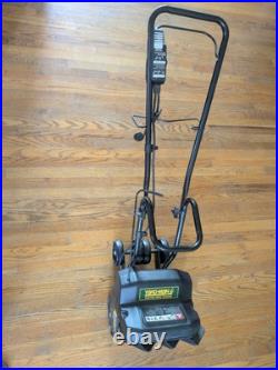 Yarm Man 31A-040-701 Electric Snow Thrower Adjustable Angle 12.5 Wide With Manual